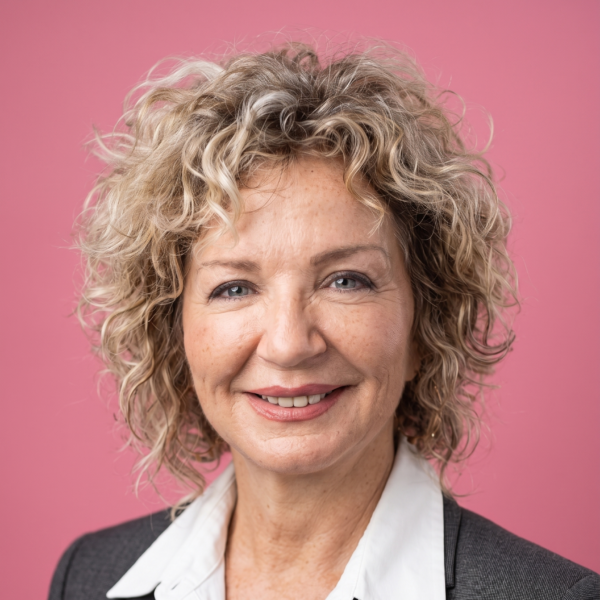 GİLA MENASHE